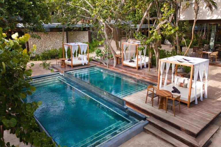 All-Inclusive Pool Daybed