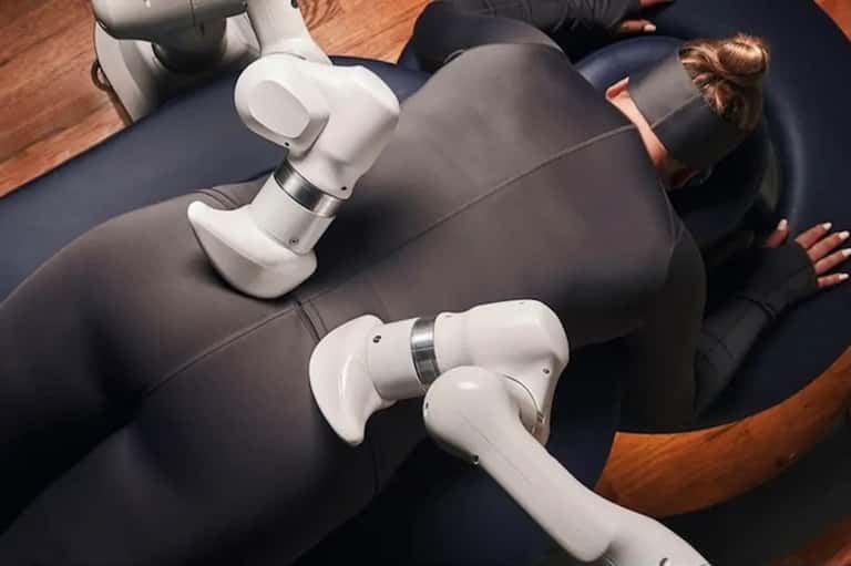45-Minute Aescape Touchless Massage + Spa Day Pass