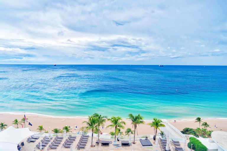 Standard Ocean View Cabana