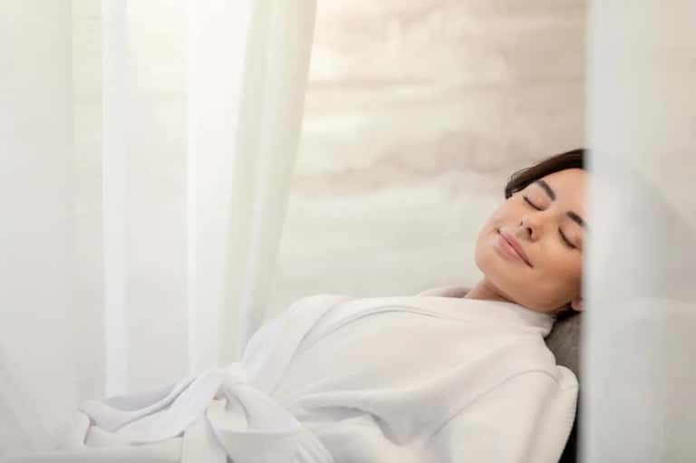 60-Minute VENN Supercharged Facial + Pool Access