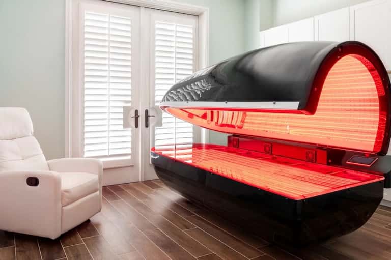 15-Minute LumaNova Red Light Bed Therapy + Spa Pass