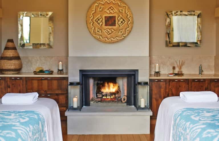50-minute Encantado Bespoke Couples Massage + Spa Pass