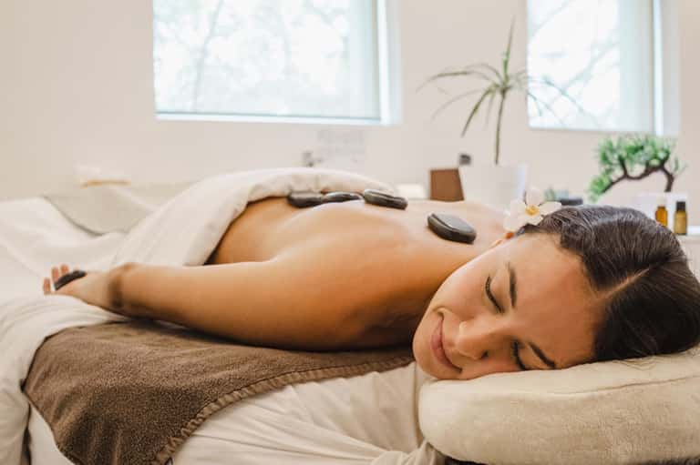 55-Minute Sand & Salt Massage + Day Pass