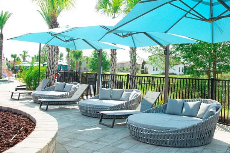 Daybed for Two