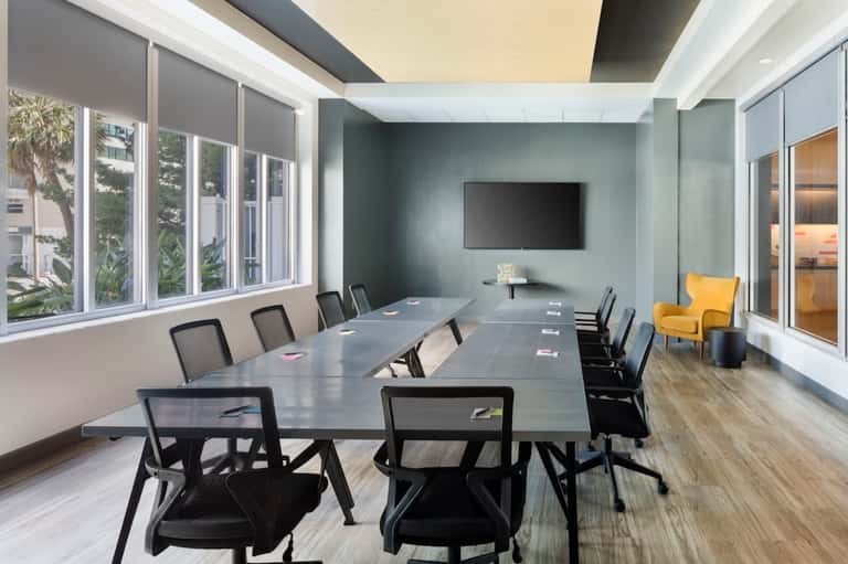Tactic Meeting Room