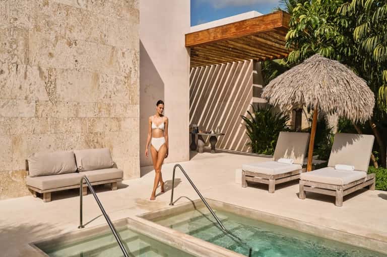 90-Minute Facial + Spa Access