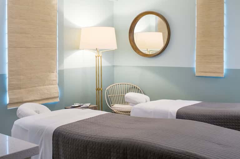 30-Minute Wave Reflexology + Fitness Access