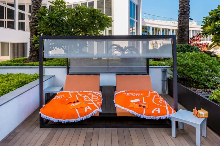 Aperol Spritz Daybed