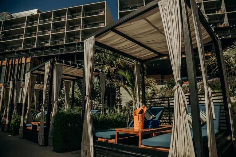 Deluxe Cabana