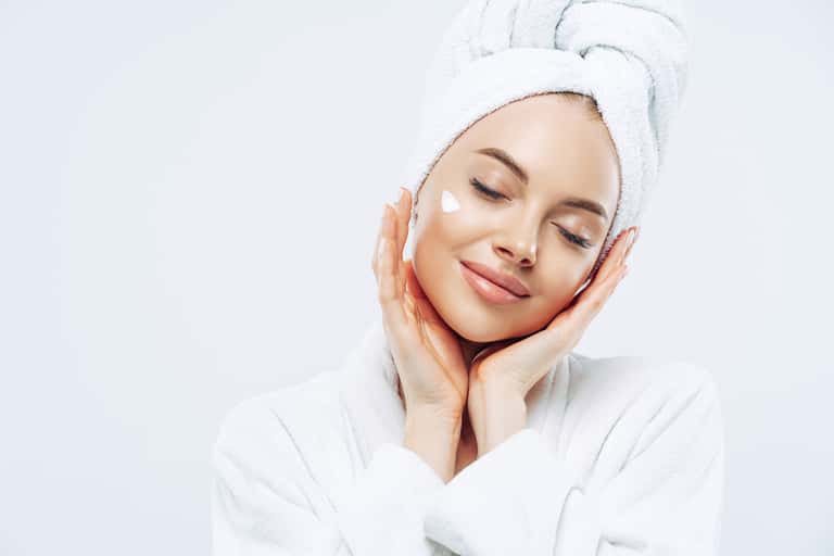 80-Minute Targeted Tightening Body Treatment + Pool Access