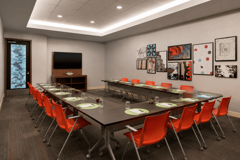 Aloft Tactic Meeting Room