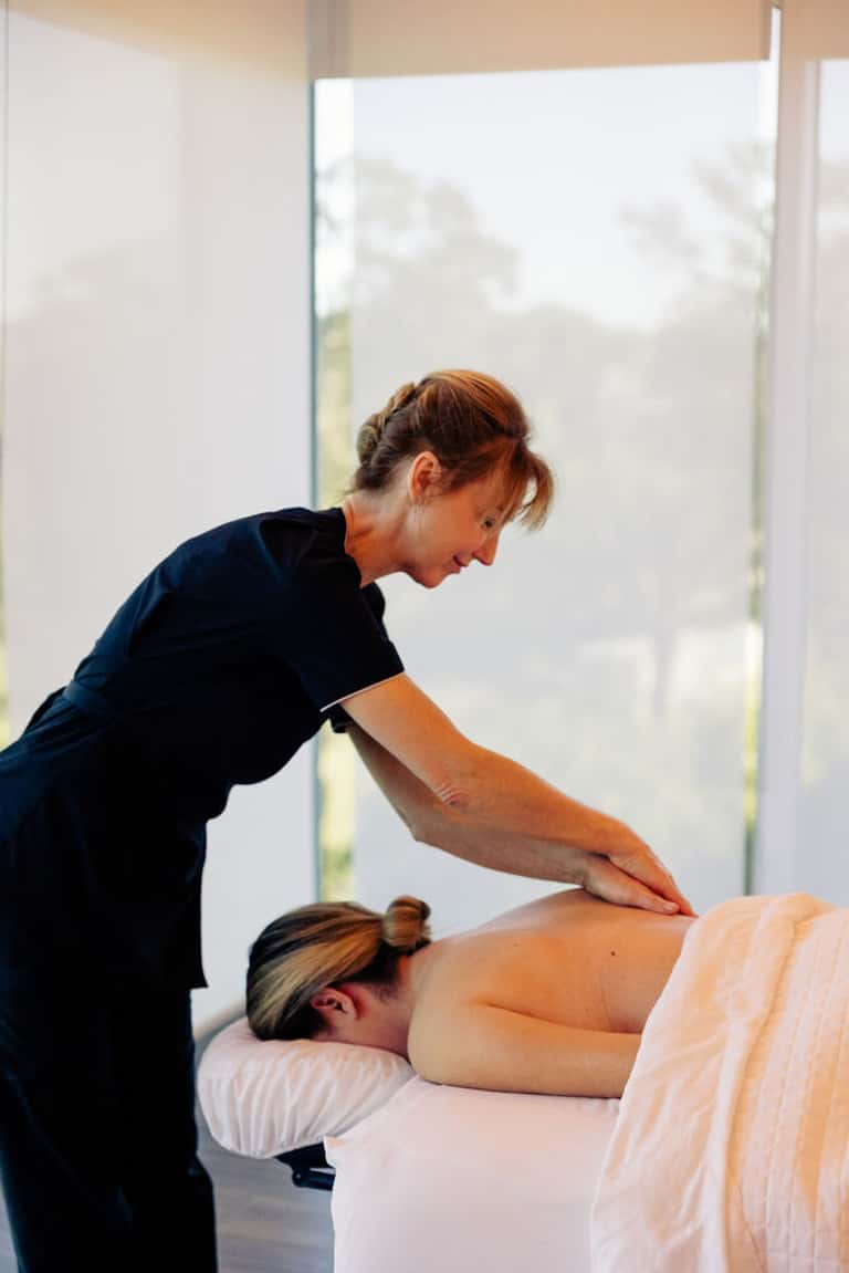 Summer Special: 50-Minute Dilo Renewal Cocoon + Spa & Pool Access