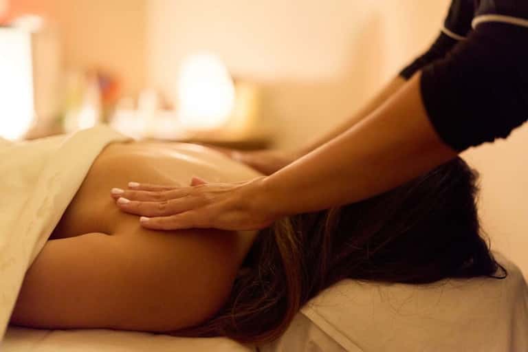 50-Minute Hashani Signature Massage + Spa Access