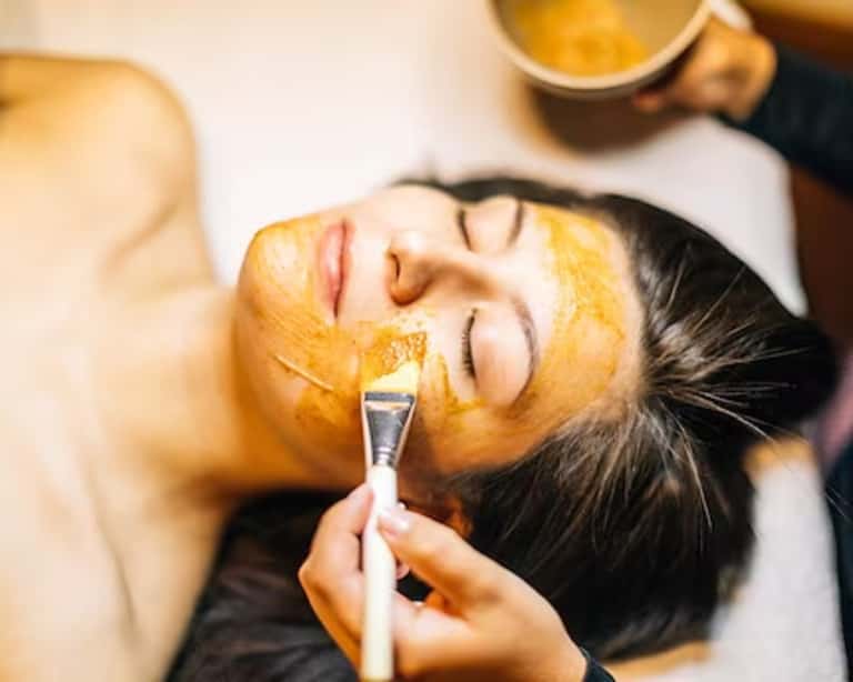 Hashani Signature Facial + Spa Access