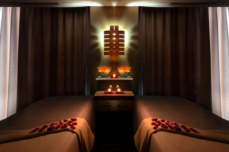 50-Minute Custom Facial + Spa Access