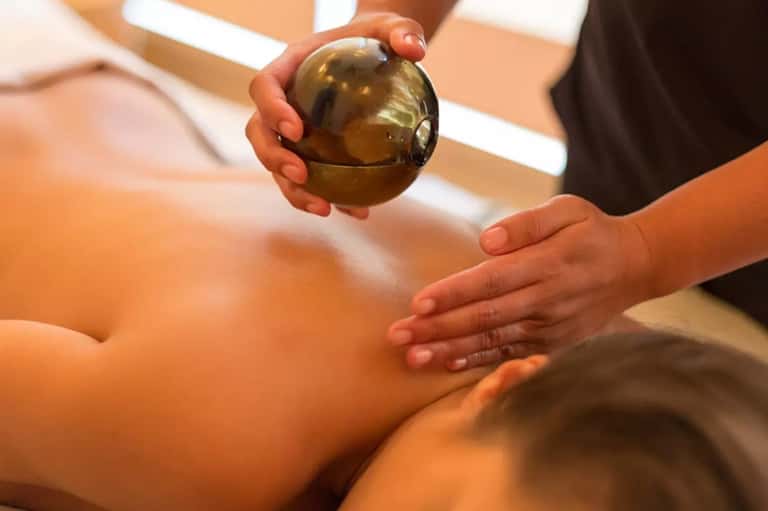 Tratamiento de Renovación Corporal de Taro y Miel de 50 Minutos + Pase de Spa