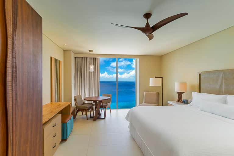 All-Inclusive Day Room
