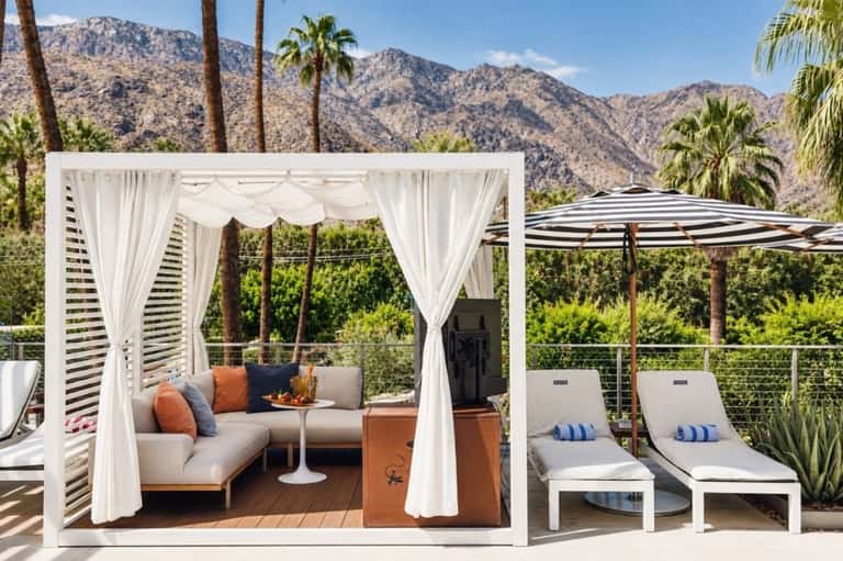 VIP Mountain View Cabana