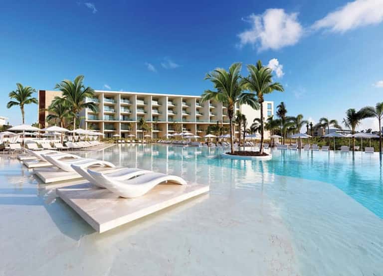Locals All-Inclusive Day Pass 