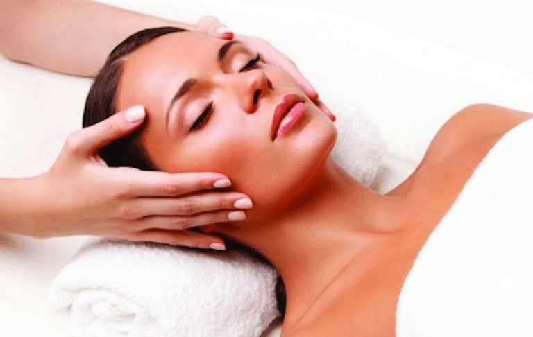 50-Minute CryoSculpt Facial + Spa Pass