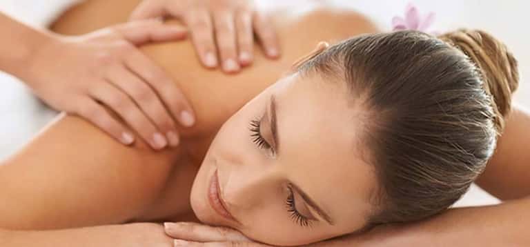 50-Minute Calluna Signature Massage + Pool Access
