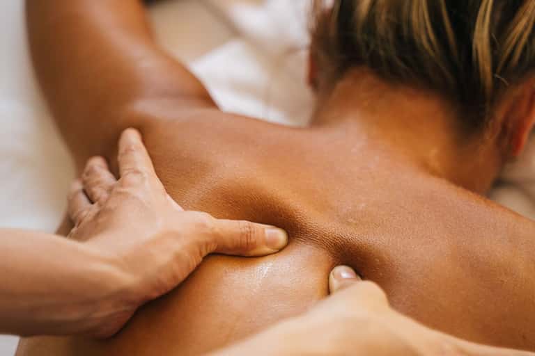 80-Minute Calluna Signature Massage + Pool Access