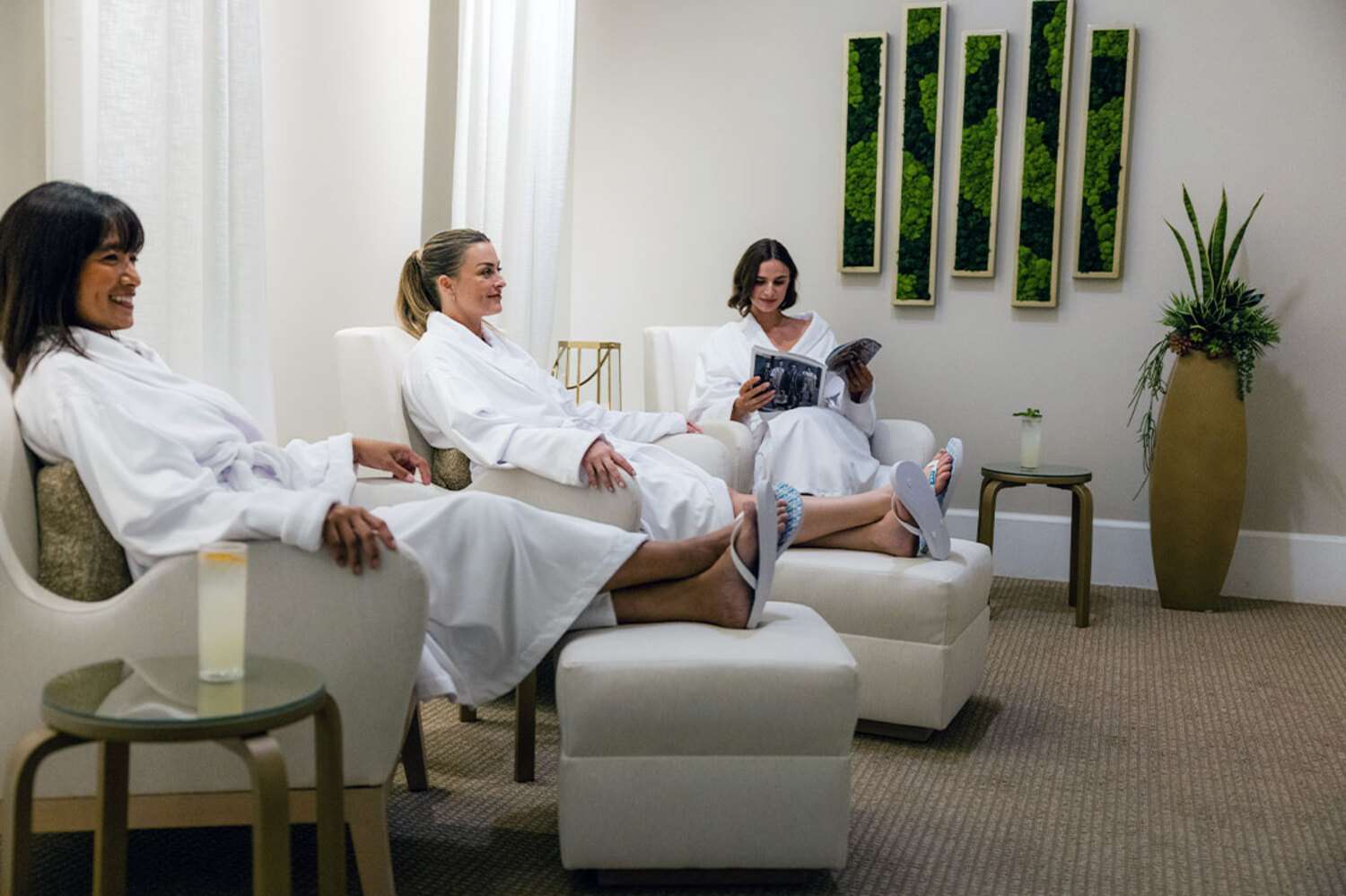 VEA Newport Beach - A Marriott Resort & Spa
