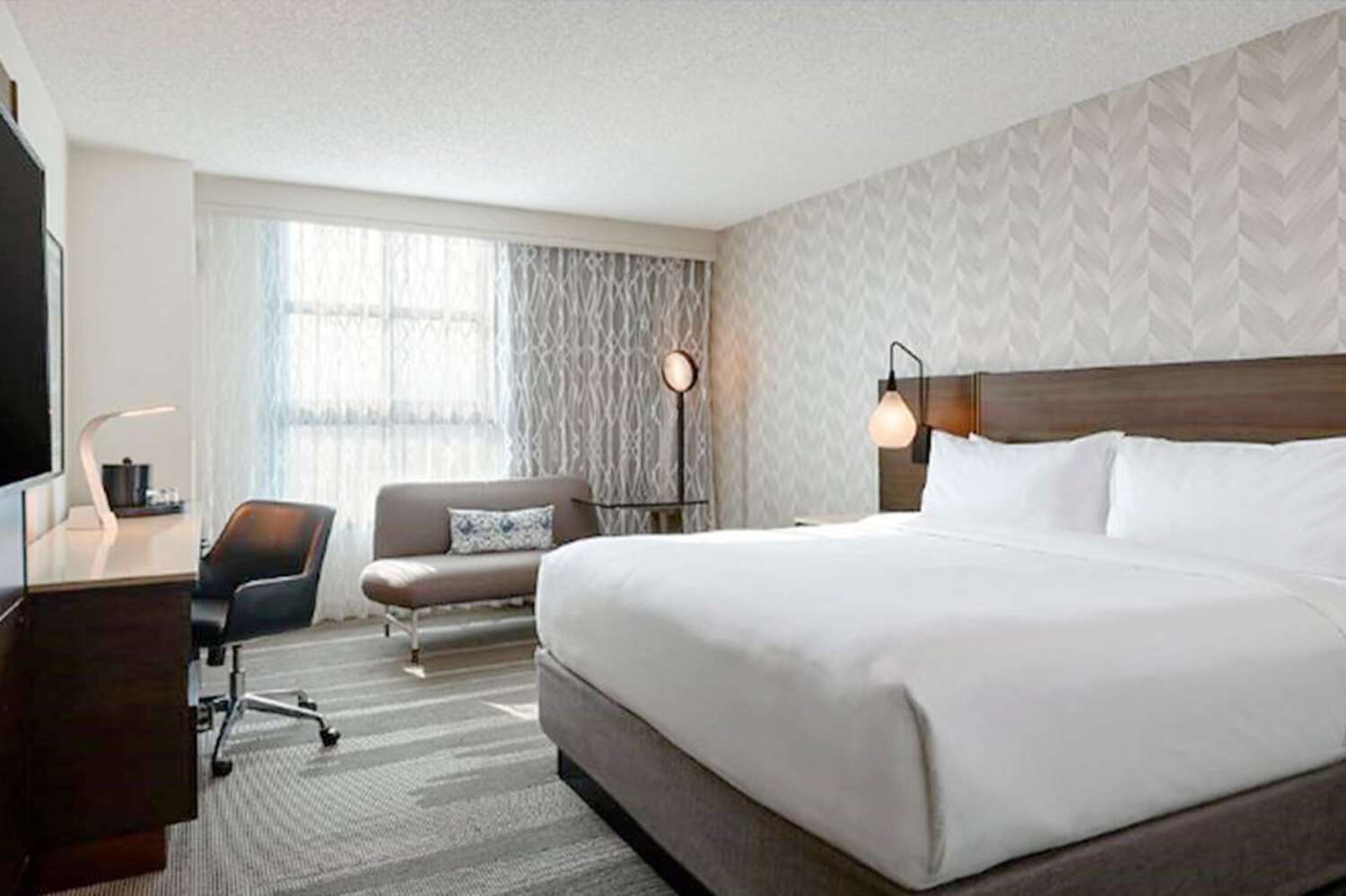 Renaissance Los Angeles Airport Hotel