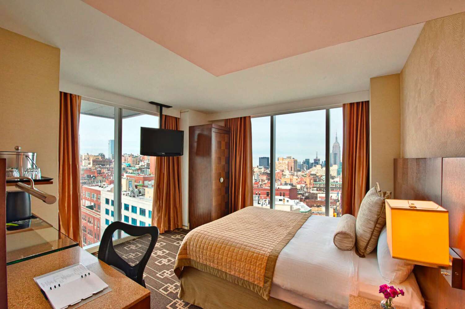Wyndham Garden Chinatown