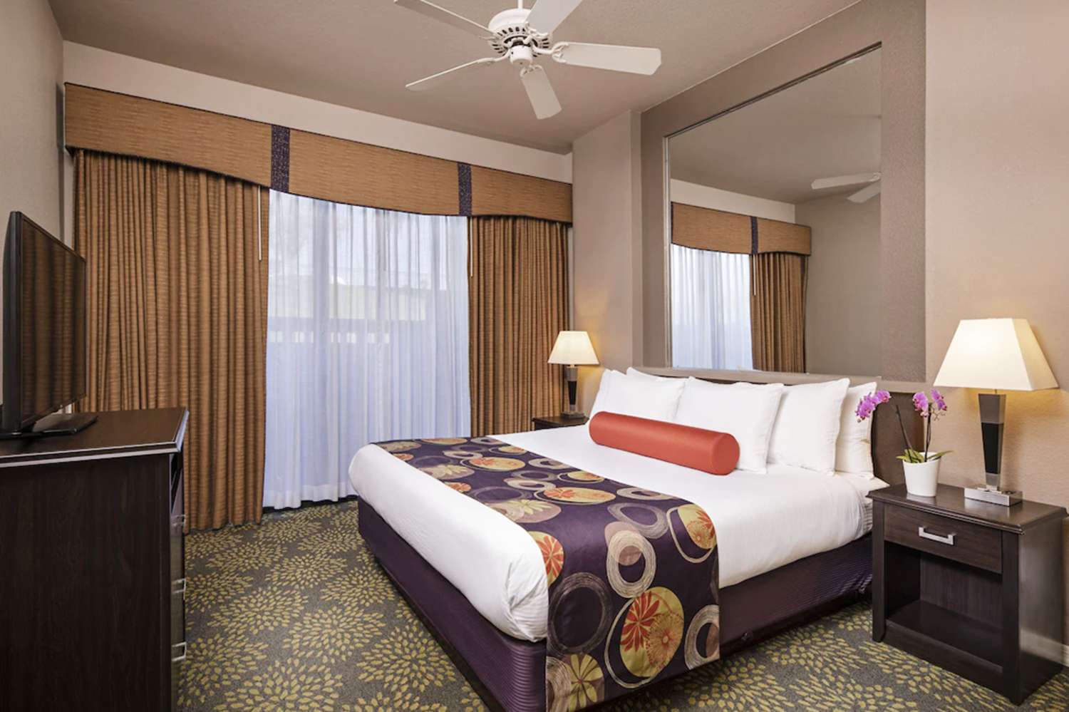 Kokomo Beach Club at the London Bridge Resort