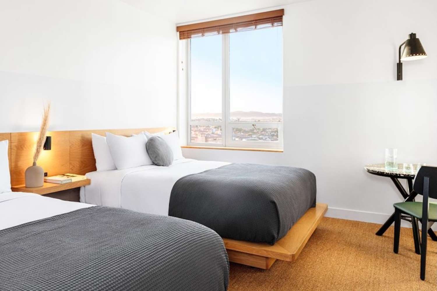 Hotel June