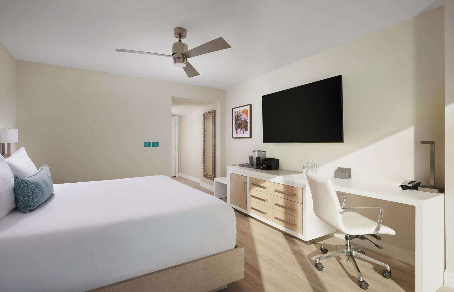 Sunseeker Resort Florida Gulf Coast, Curio Collection by Hilton