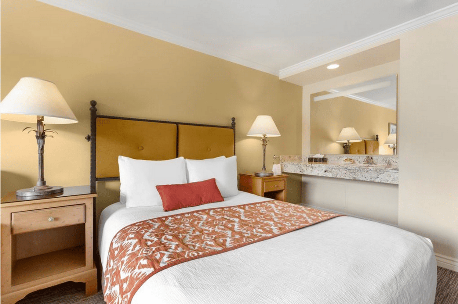 Best Western Plus Arroyo Roble Hotel & Creekside Villas