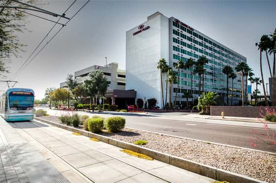 Crowne Plaza Phoenix Airport