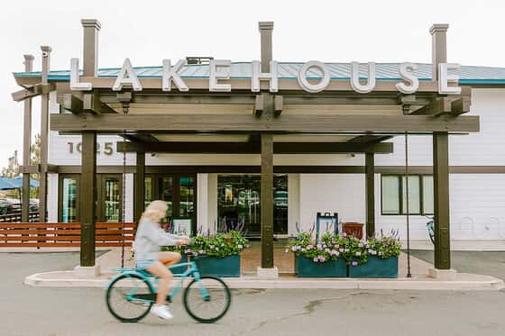 Lakehouse Resort
