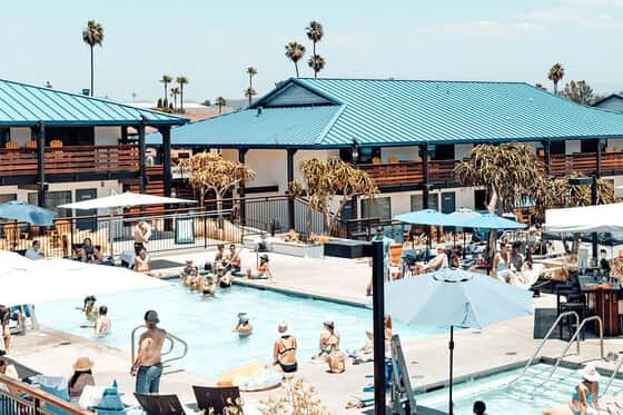 Lakehouse Resort