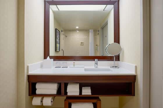 Renaissance Los Angeles Airport Hotel
