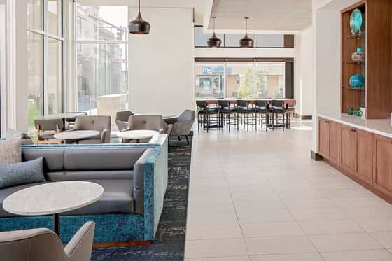 Hyatt Place Glendale / Los Angeles