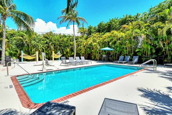 Siesta Key Palms Resort