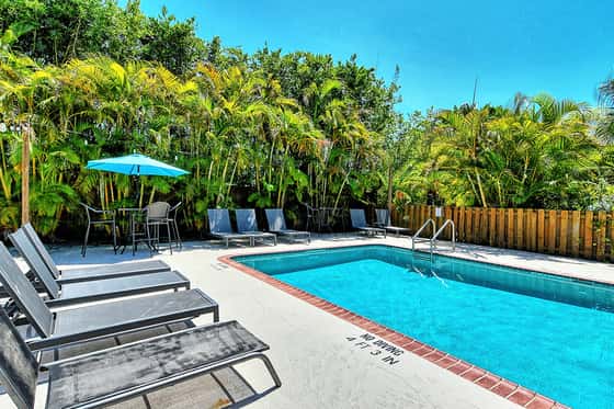 Siesta Key Palms Resort