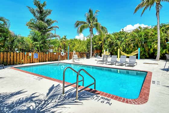 Siesta Key Palms Resort