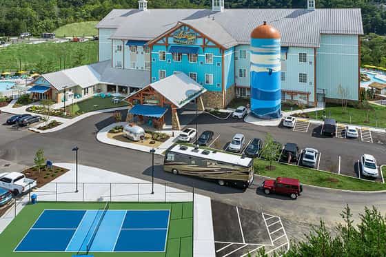 Camp Margaritaville RV Resort & Lodge - Pigeon Forge