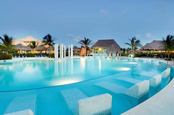 Grand Palladium Select White Sand - All-Inclusive