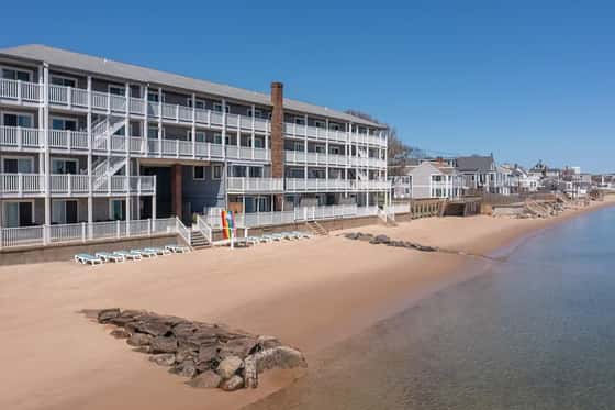 Surfside Hotel and Suites