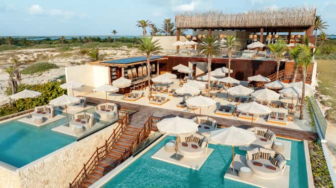 Ennea Beach Club at Hyatt Vivid Grand Island, Adults Only