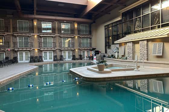 Eden Resort & Suites