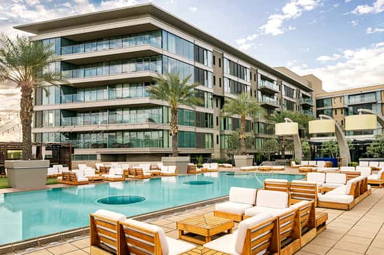 W Scottsdale