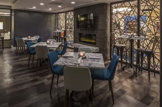 Crowne Plaza Suites Pittsburgh South, an IHG Hotel