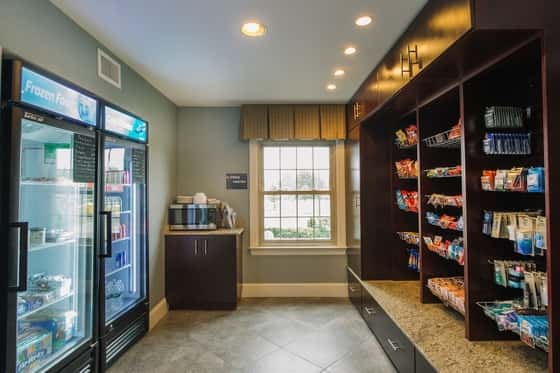 Holiday Inn Express & Suites Merrimack by IHG