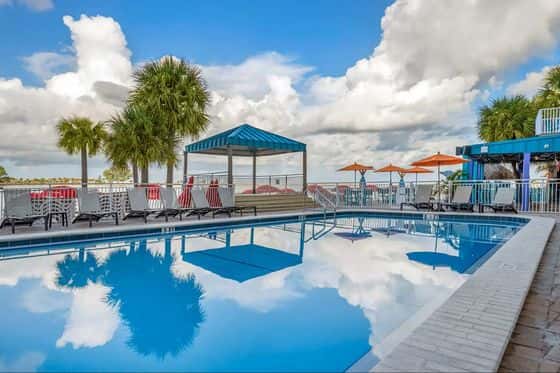 Dolphin Sands Clearwater Beach